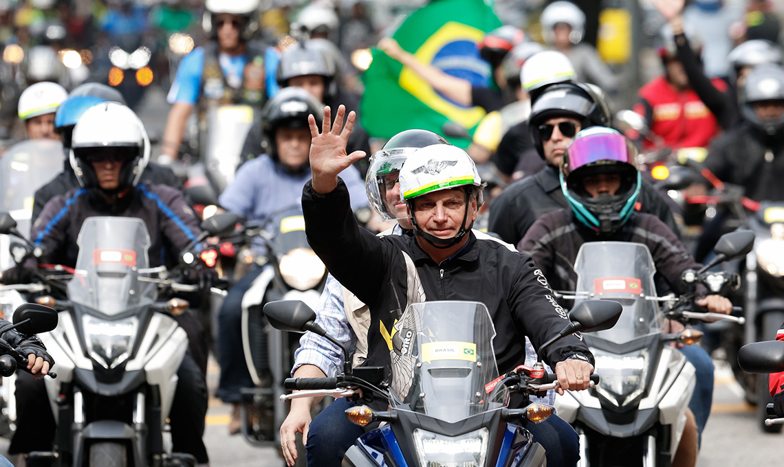 (Rio de Janeiro -  RJ, 23/05/2021) Presidente da República, Jair Bolsonaro durante passeio de moto na cidade do Rio de Janeiro.
Foto: Alan Santos/PR