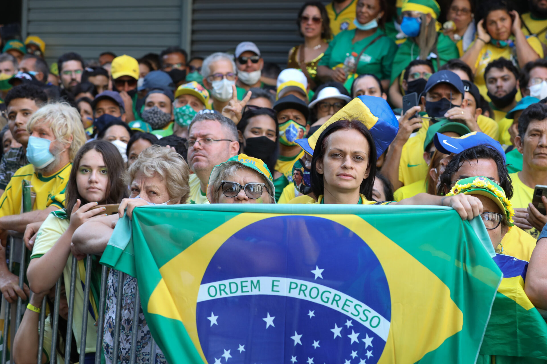 Recuo de Bolsonaro mostra fraqueza, mas ataques voltarão