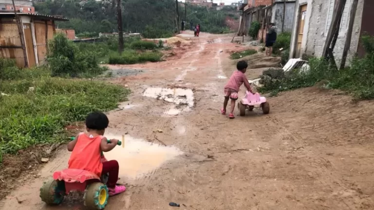 Ocupação Terra de Deus, na zona sul de São Paulo, surgiu durante a pandemia de covid-19. Foto divulgação BBC News/ Leandro Machado